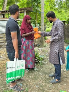 এনসিপির উদ্যোগে উৎসব মুখর পরিবেশে কোরবানির মাংস বিতরণ